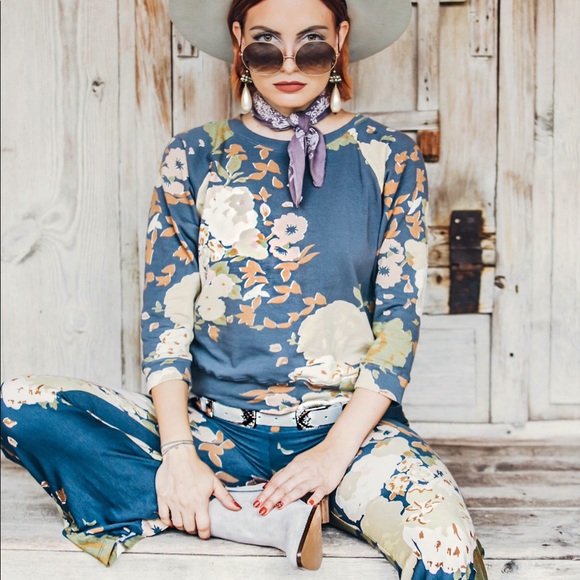 NIB Gray Genuine Suede Stitched Boho Chic Booties - Picture 5 of 8